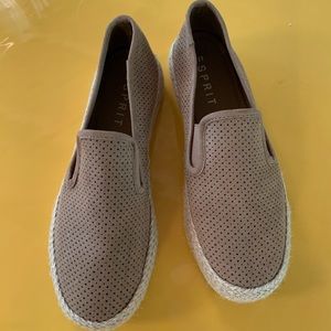 Esprit slip ons
